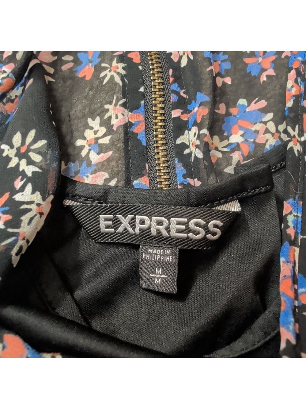 Women's EXPRESS Black Floral Mini Dress M - Picture 4 of 7